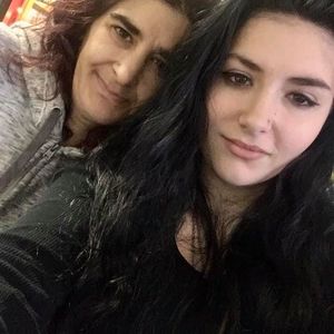 Meet your Posher, Shelly